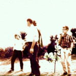 KeyWest Dec29 1966 Grandpa Crum, Pat, Dad, Mom, Mark